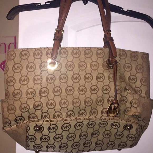 mk signature purse